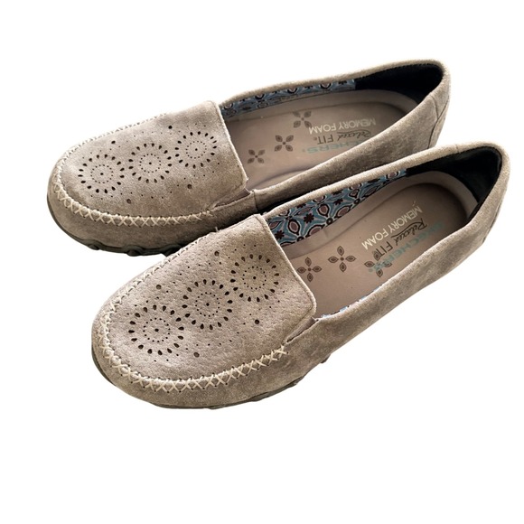 Shoes - Skechers Bikers Shoes Women's Size 7 Gray Leather Relaxed Fit Slip On Loafers